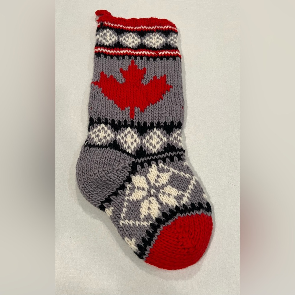 Vintage MapleLeaf/Snow FlakeHand Knitted Chunky Red/Gray/Blk/Wht X-Mas Stocking